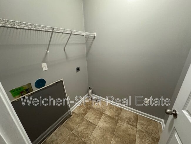 Photo - 4894 Indian Walk Ln