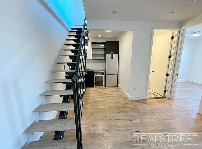 Photo - Brand New 3BR/2BA Duplex with Private Roof Terrace | Sunlit & Pet-Friendly Unidad 4B