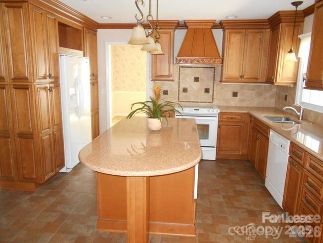 Photo - 1330 E Barden Rd