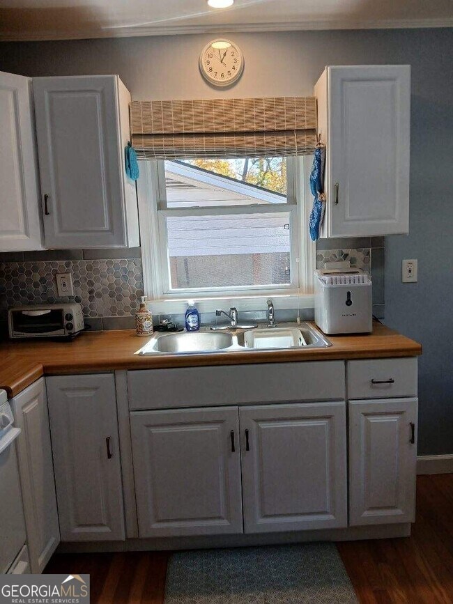 Photo - 1385 Linkwood Ln