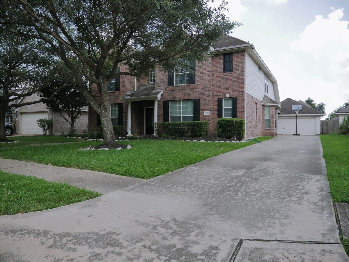 Photo - 17619 Emerald Garden Ln