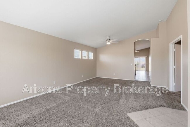 Photo - 8118 N 112th Ave