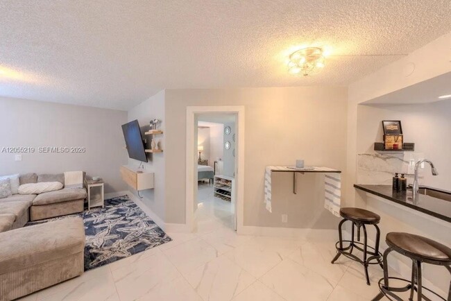 Photo - 10451 W Broward Blvd Unit 201
