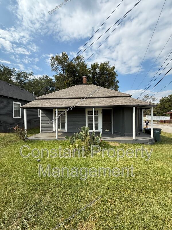 Building Photo - 825 E Broadway St Rental