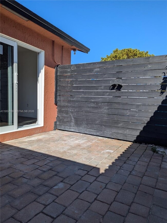 Photo - 3015 NW 132nd Terrace Unidad 2