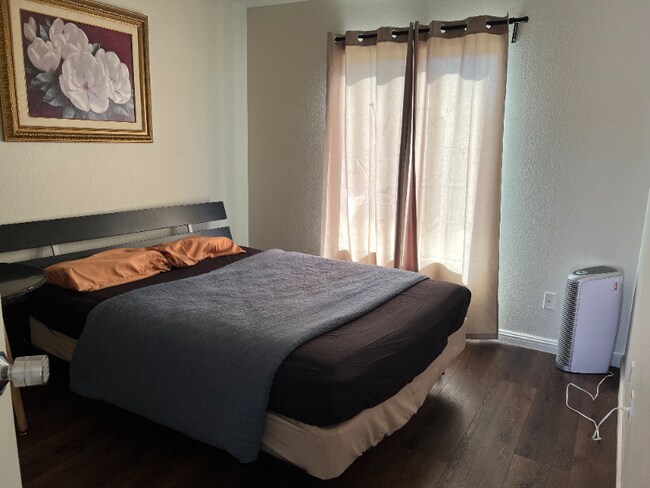 Photo - 5591 Crestlock Dr