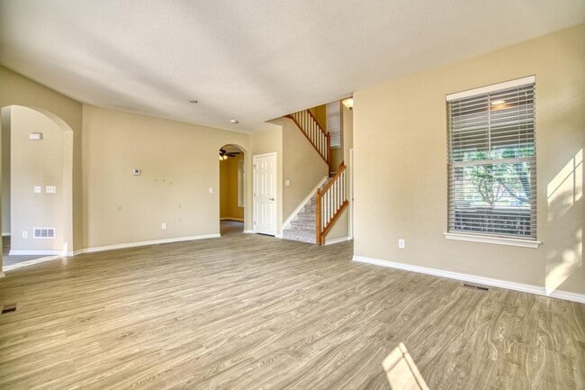 Photo - 2370 Windmill Dr