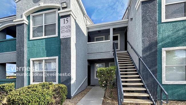 Photo - 6955 N Durango Dr Unidad 2073 Rental