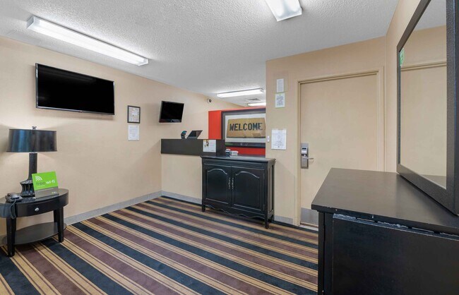Furnished Studio-Cincinnati - Springdale - I-275
