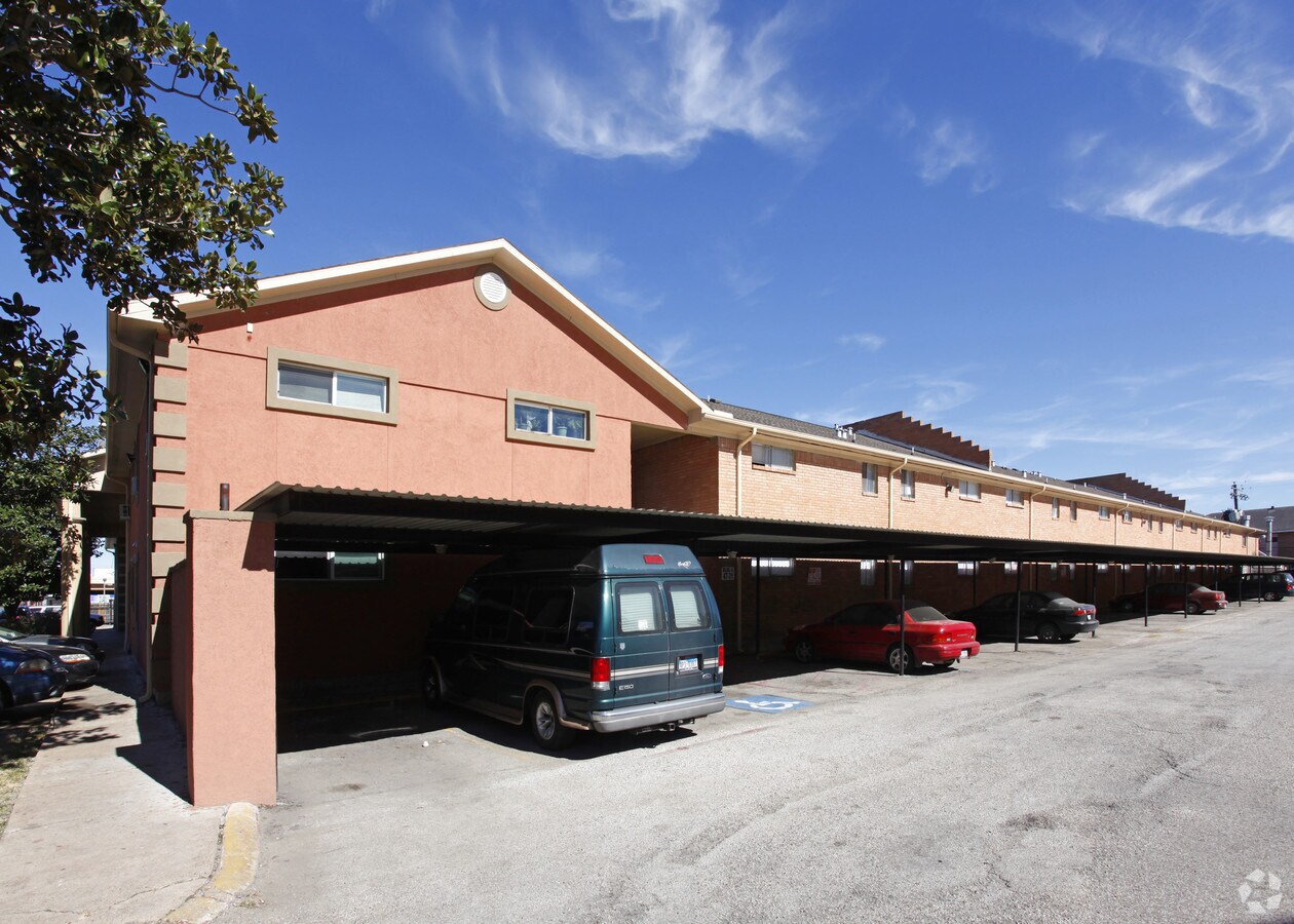 Royale Apartments - Royale Apartments