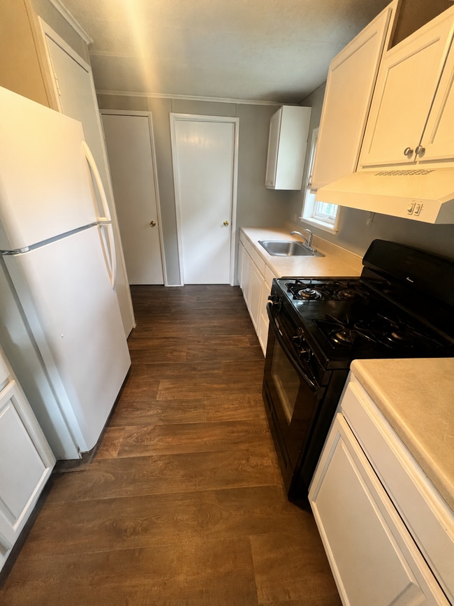Photo - 3 Bedroom Apartment in Mount Morris – Available August 15th ,2026