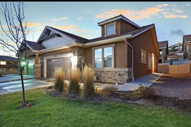 Photo - Northgate Fully Furnished 3 Bed with Hot Tub near AFA