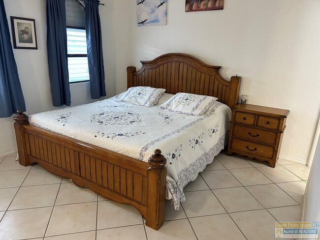 Photo - 1342 Harbor Island Dr