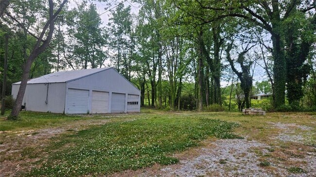 471 Perkins Cir