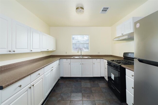 Photo - 505 E Applegate Dr