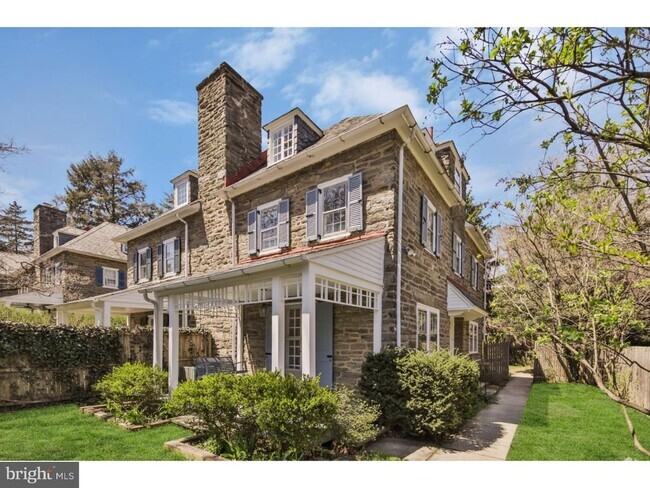 Building Photo - 17 E Willow Grove Ave Rental