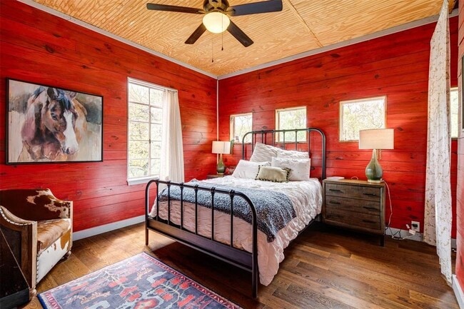 Photo - 112 Boulder Ln