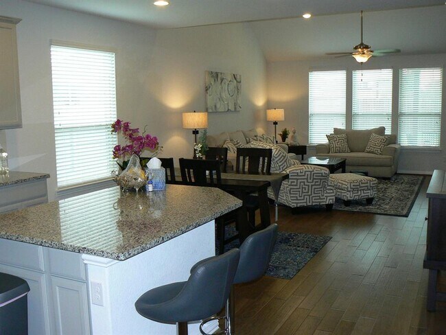 Photo - 5900 Bucine Cv