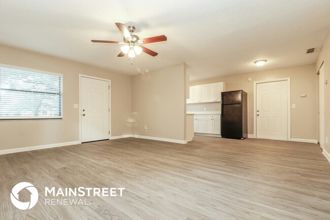 Photo - 672 28th Ave S