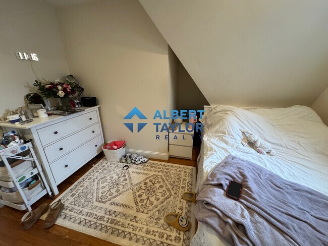Photo - 44 Greycliff Rd Unit 1