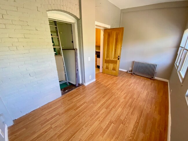 Photo - 201 Sherman Rd Apartamentos