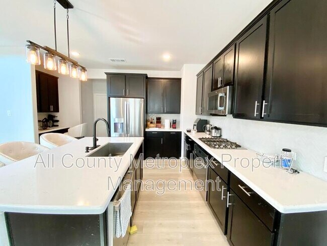 Photo - 1510 Verbena Ln