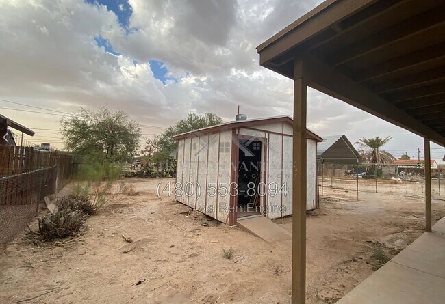 314 W Phoenix Ave