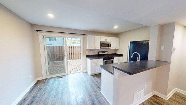 Photo - 5078 Stoneybrook Blvd