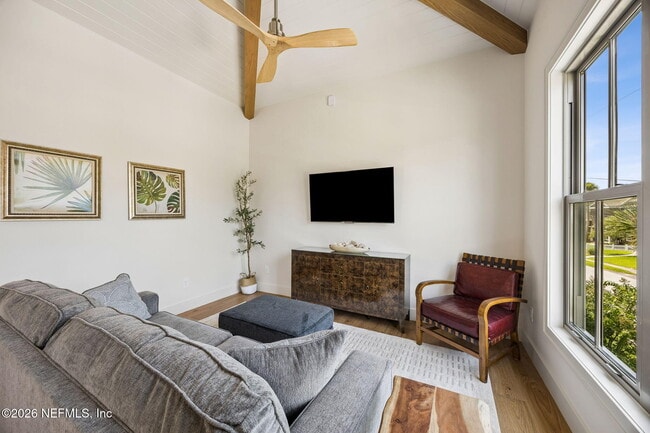 265 12th St Unidad GARAGE APT