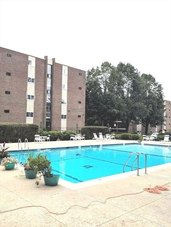 Photo - 69 Main St Apartments Unit 2