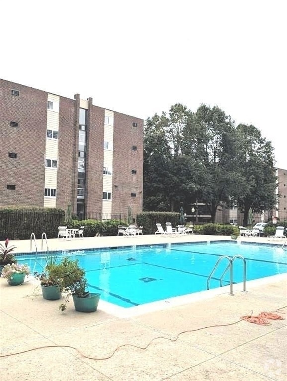 Building Photo - 69 Main St Unit 2 Rental