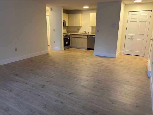 Photo - 82 Longview St Unit APT 34