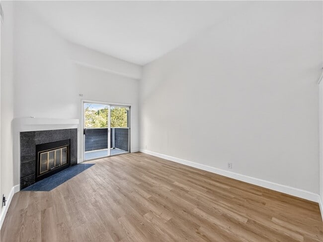 Photo - 24889 Nueva Vista Dr