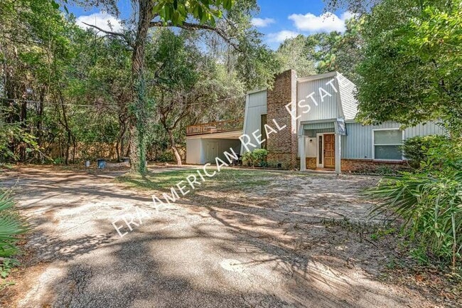 Photo - 2037 Lewis Turner Blvd