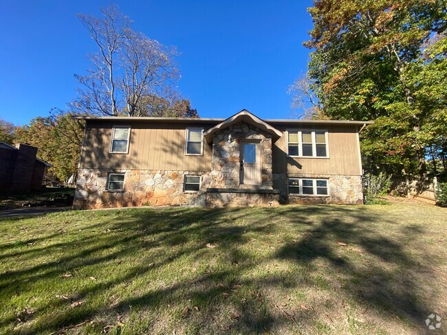 Building Photo - 2809 Norwich Court, Maryville, TN 37803 Rental