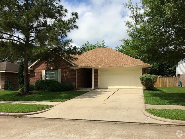 Building Photo - 22507 Holly Lake Dr Rental