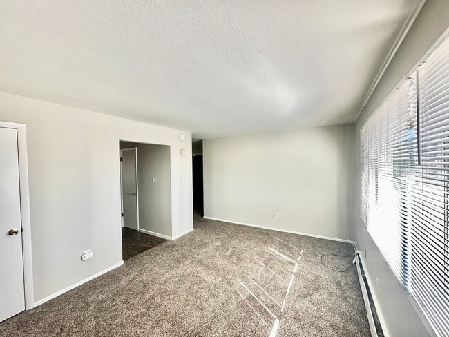 Photo - 6450 Chippewa Rd Unit 2