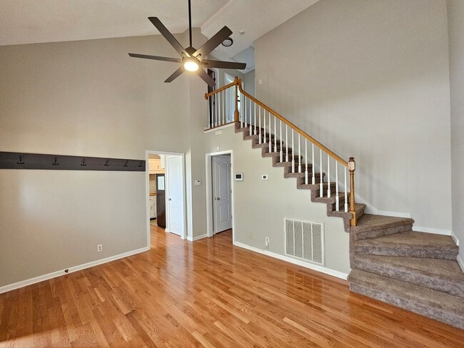 Photo - Near Tiny Town Rd! Close to Exit 1!