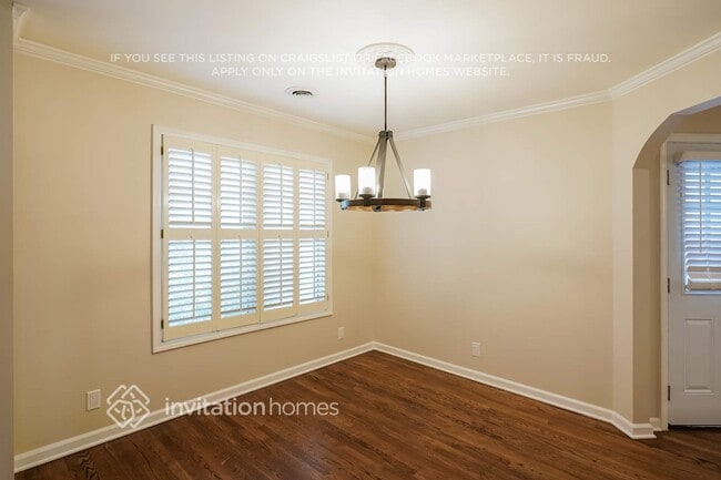 Photo - 124 Fieldstone Ln