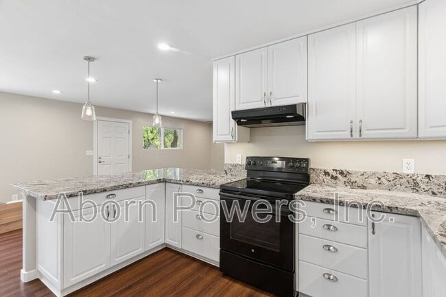 Photo - 2760 Coloma St