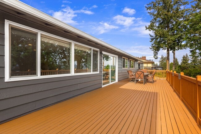 Photo - 17145 NE 5th Pl