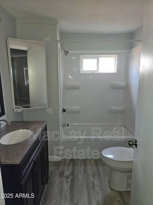 Photo - 720 S 97th Pl