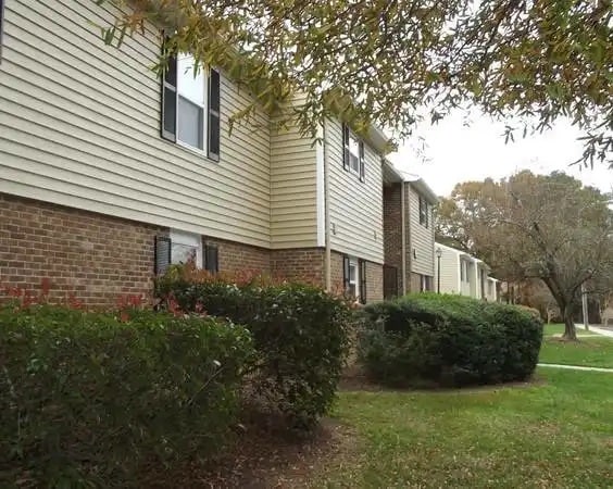 North Oaks Landing