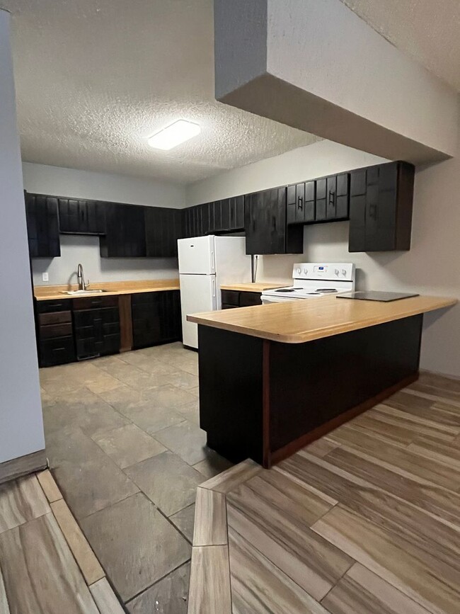 Photo - Beautiful 3 bedroom 1 bathroom house in Minneapolis