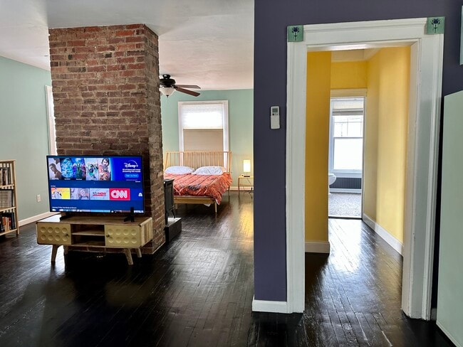 Photo - 201 N Madison St Unit 4