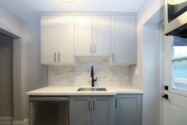 Photo - 468 Bolivar St Unit A