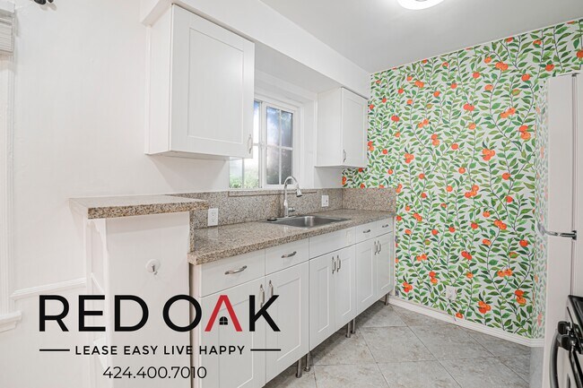 Photo - 340 N Curson Ave Unit 340