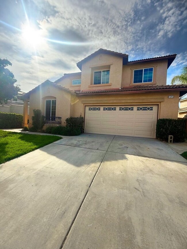 Beautiful Newly Upgraded 4 bedroom 3 bathr... - Beautiful Newly Upgraded 4 bedroom 3 bathr... House