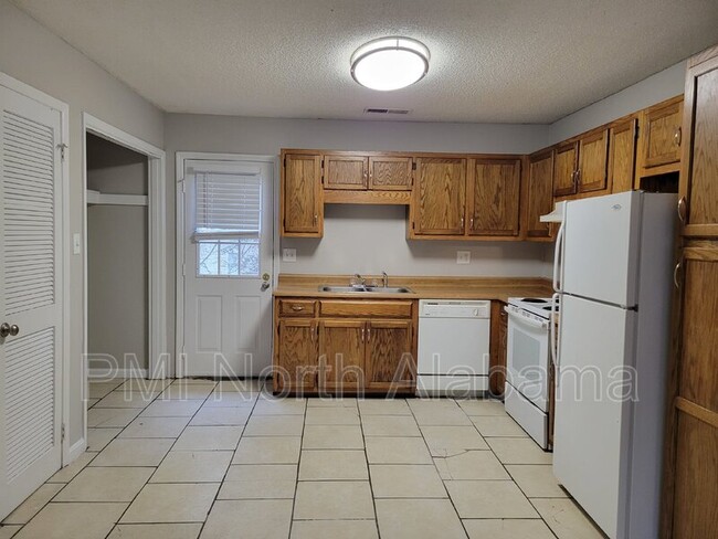Photo - 201 8th Ave SW Unit Apt C