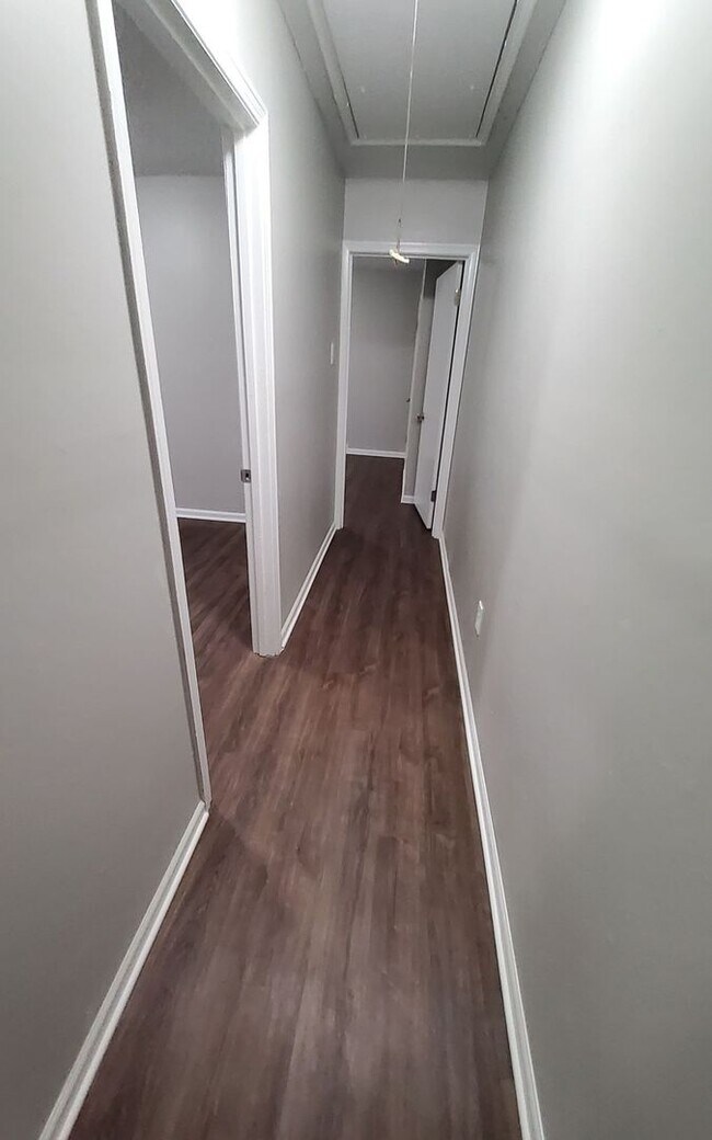 Photo - 2970 Hale Ave